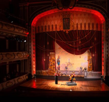 Dlaczego warto regularnie sprawdzać repertuar warszawskich teatrów? 3 Dlaczego warto regularnie sprawdzać repertuar warszawskich teatrów?